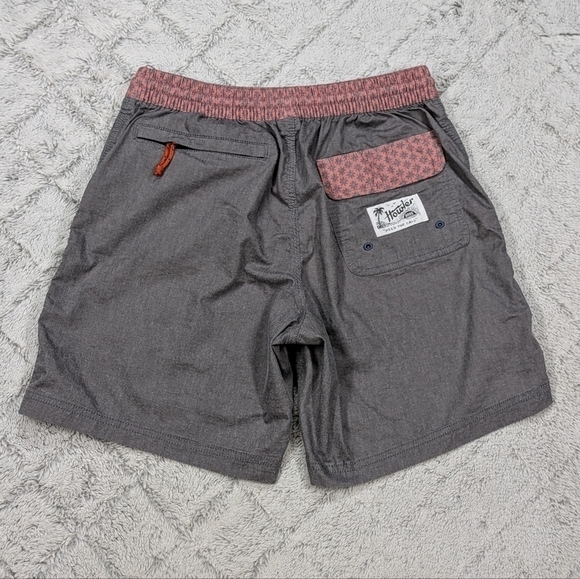 Howler Brothers Shorts Men's 32 Gray Board Swim Hiking Beach Stretch Waist 7” - Picture 7 of 8